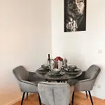 Modern With Terrace & Feel-good Factor Dresden